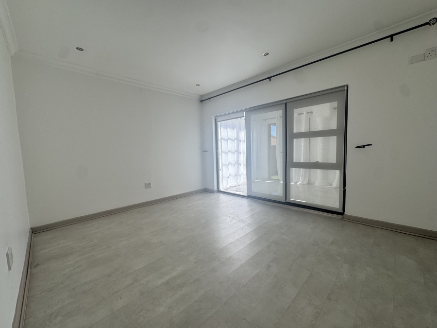 To Let 3 Bedroom Property for Rent in Wilkoppies North West